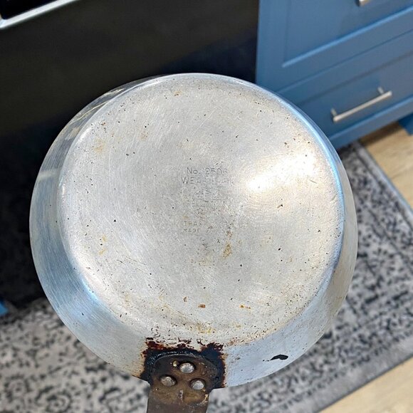 Vintage Wearever Small Skillet 2506 Aluminum 5 1/2" Frying Pan Made in USA - Picture 3 of 5